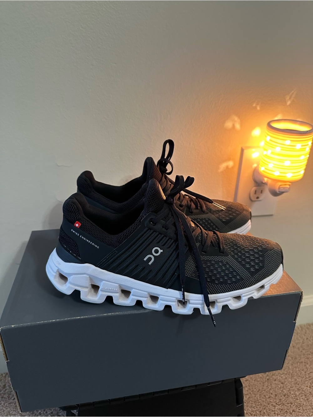 On Cloudswift 3 Women’s Black and White Cloud Sneakers Size W8